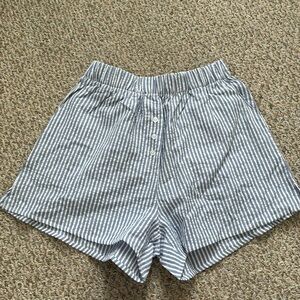 Daily Drills seersucker blue/white striped shorts